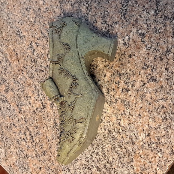 VICTORIAN SHOE DECOR - Picture 4 of 4